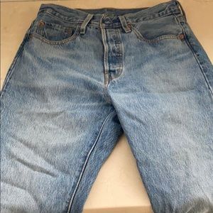 Levi’s jeans size W27 L28